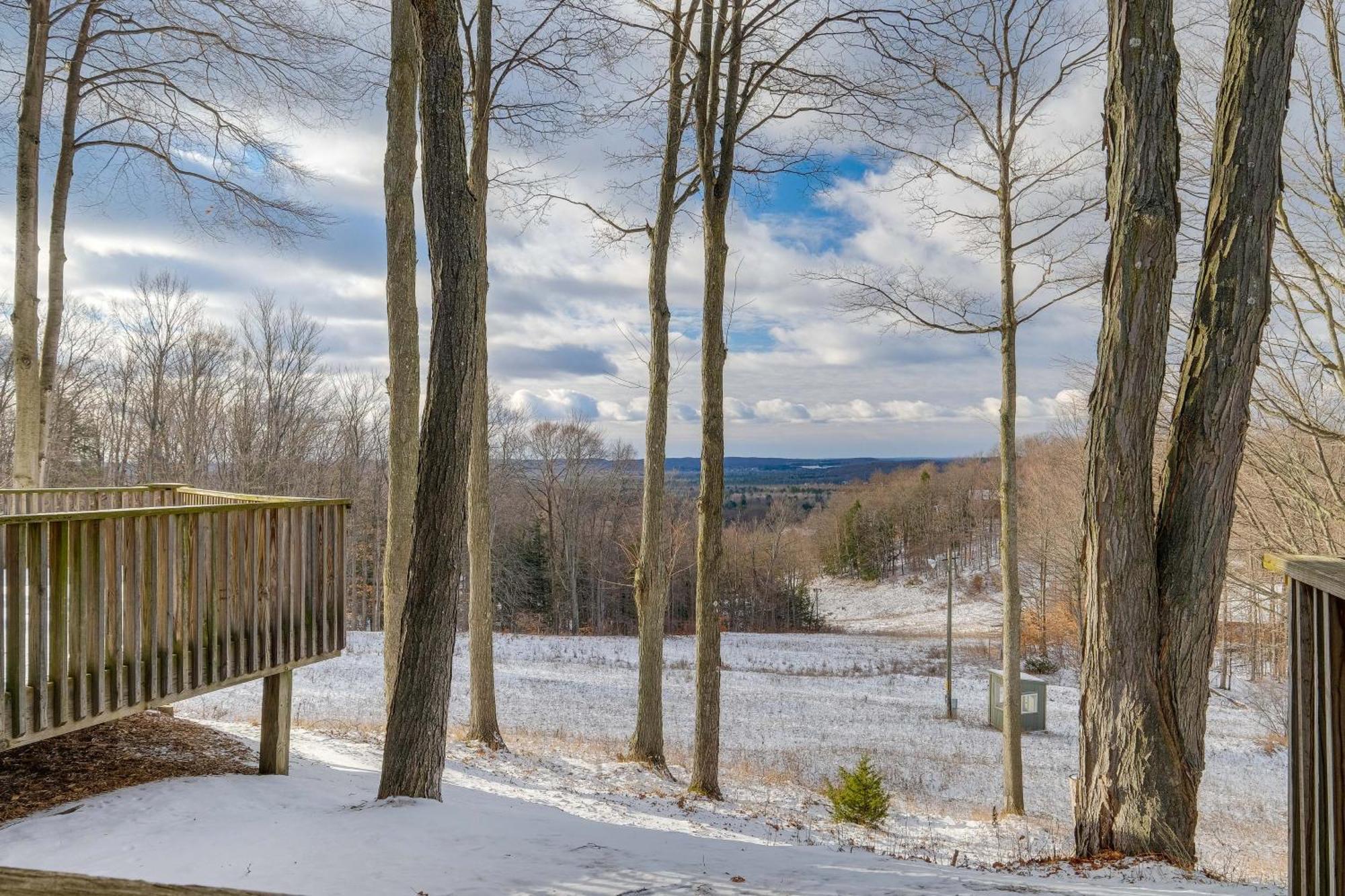 Bellaire Condo - Walk To Shanty Creek Resort! 외부 사진